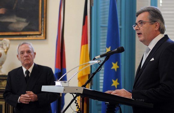 Alemania condecora a Eusebio Leal con la Gran Cruz Federal al Mérito